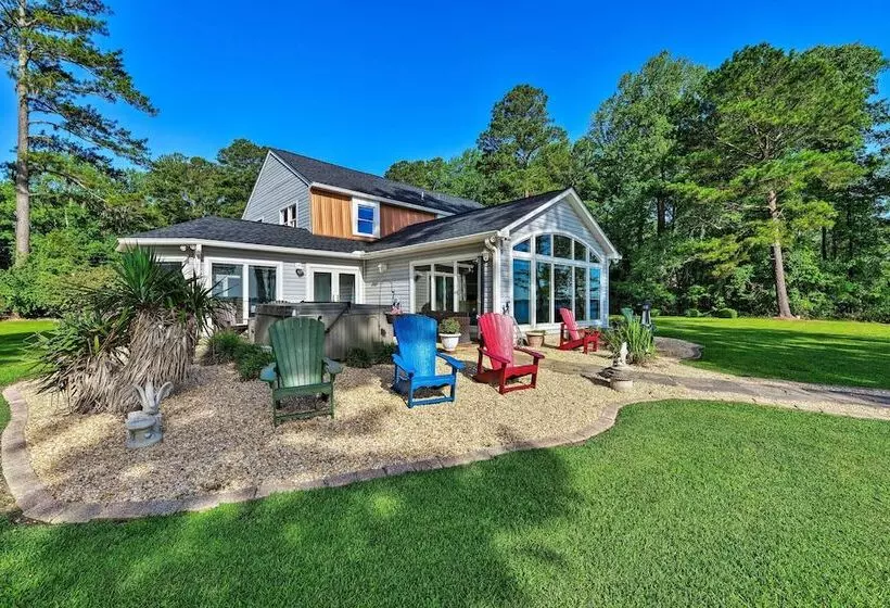 Bayfront Blounts Creek Home: Private Beach + Dock!