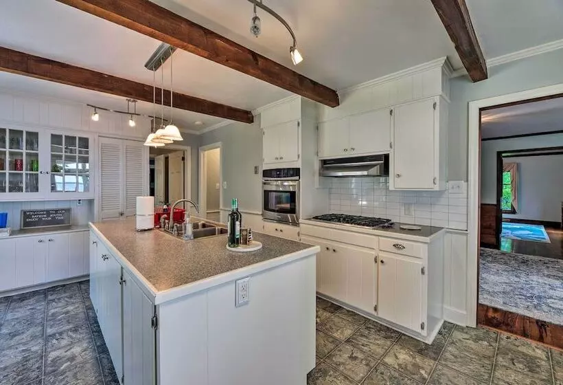 Bayfront Blounts Creek Home: Private Beach + Dock!