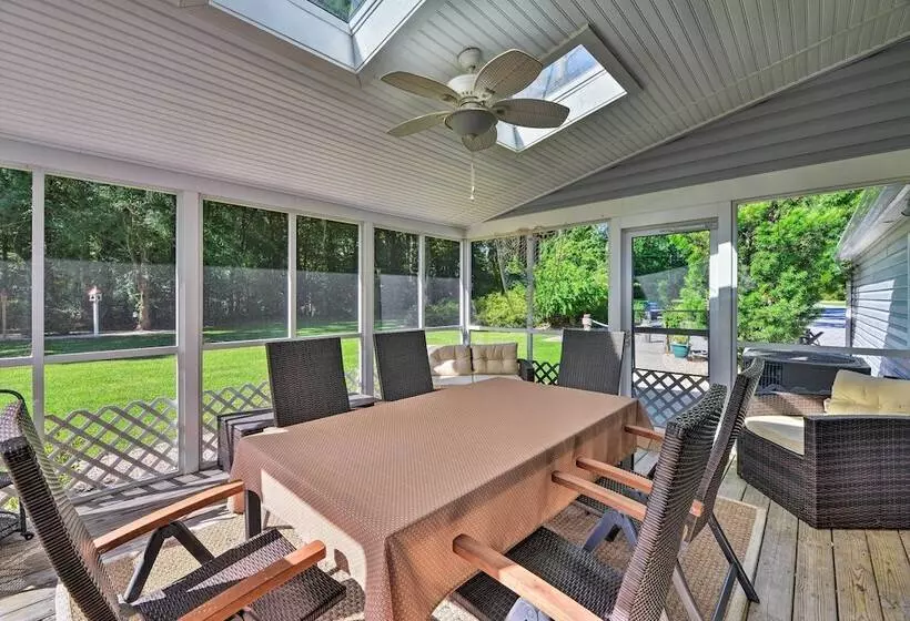 Bayfront Blounts Creek Home: Private Beach + Dock!