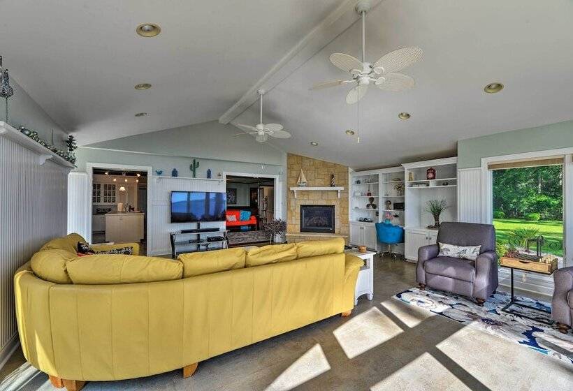 Bayfront Blounts Creek Home: Private Beach + Dock!