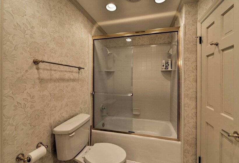 Bayfront Blounts Creek Home: Private Beach + Dock!