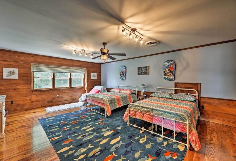 Bayfront Blounts Creek Home: Private Beach + Dock!