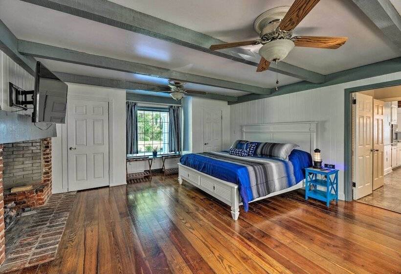 Bayfront Blounts Creek Home: Private Beach + Dock!