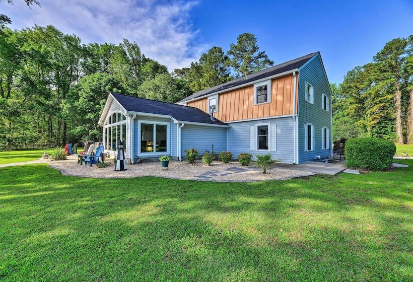 Bayfront Blounts Creek Home: Private Beach + Dock!