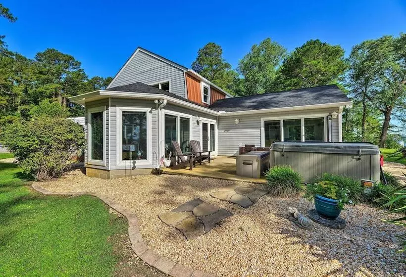 Bayfront Blounts Creek Home: Private Beach + Dock!