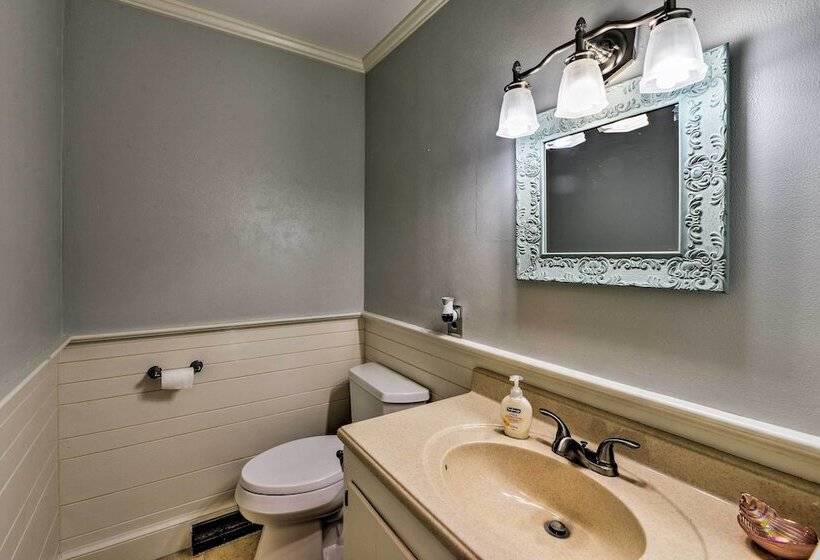 Bayfront Blounts Creek Home: Private Beach + Dock!