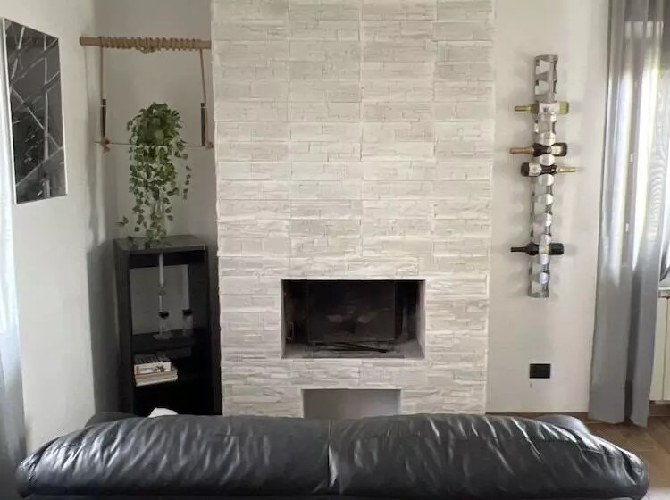 Aamiaismajoitus (B&B) Villa Ma Ya