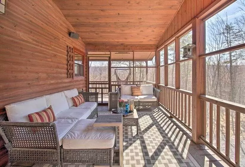 Cabin W/ Decks & Fire Pit Near Lost River!