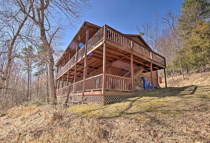 Cabin W/ Decks & Fire Pit Near Lost River!