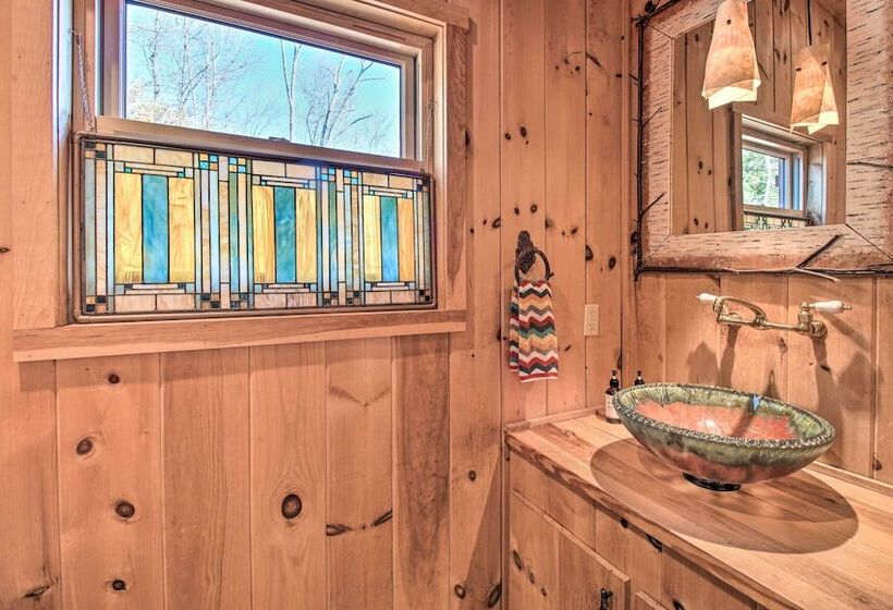 Cabin W/ Decks & Fire Pit Near Lost River!