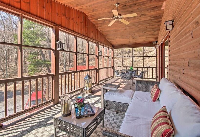 Cabin W/ Decks & Fire Pit Near Lost River!