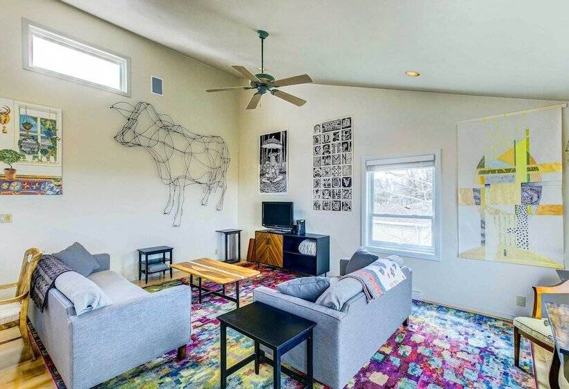 Charming Bayview Art House With Deck & Grill!