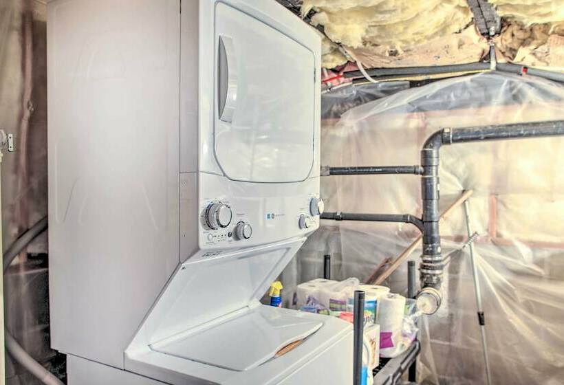 Charming Cabin On Newman Lake W/ Boat Dock!