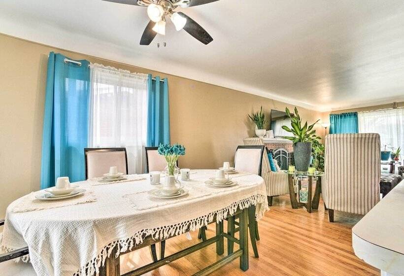 Detroit Home W/ Pool & Yard, 15 Mi To Downtown!