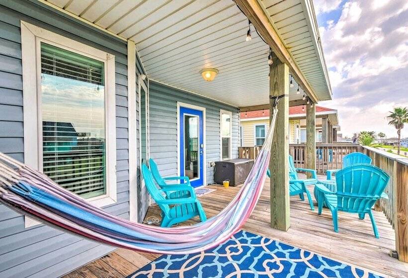 Colorful Freeport Home W/ Grill, Walk To Beach