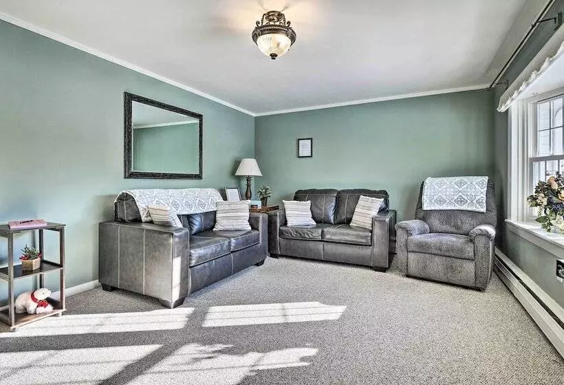Cottage 3 Miles To Dwntwn & Bangor Waterfront