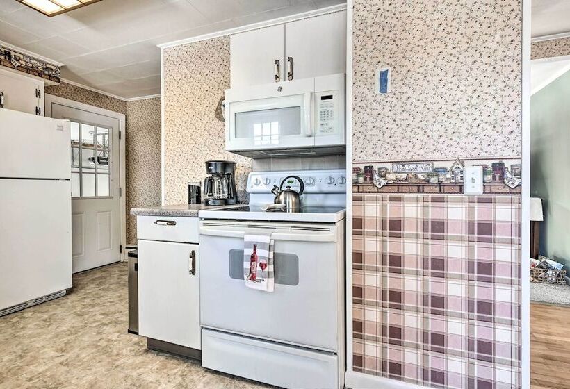 Cottage 3 Miles To Dwntwn & Bangor Waterfront