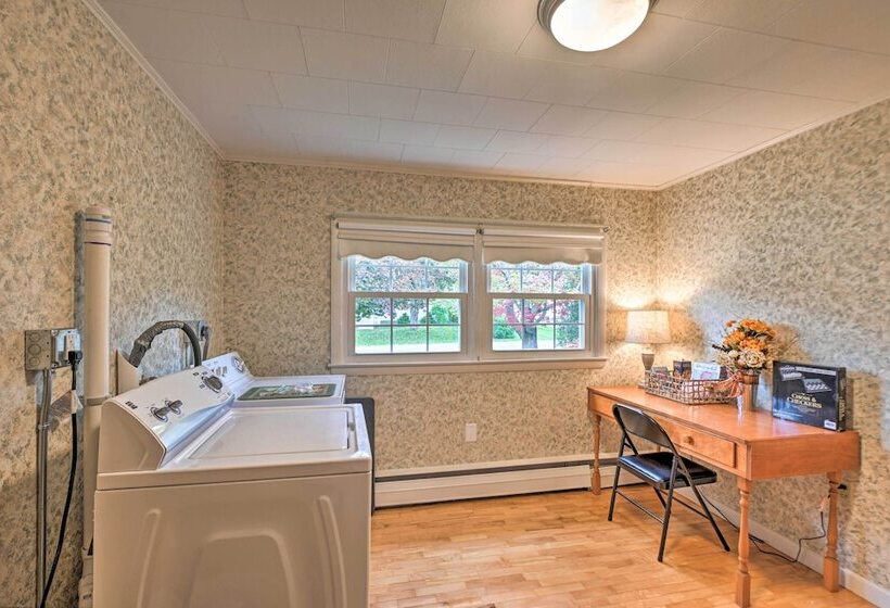 Cottage 3 Miles To Dwntwn & Bangor Waterfront