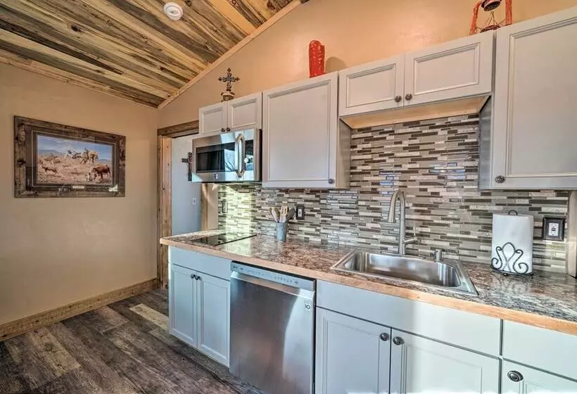 Couples Retreat 1 Hour Drive From Yellowstone Np!