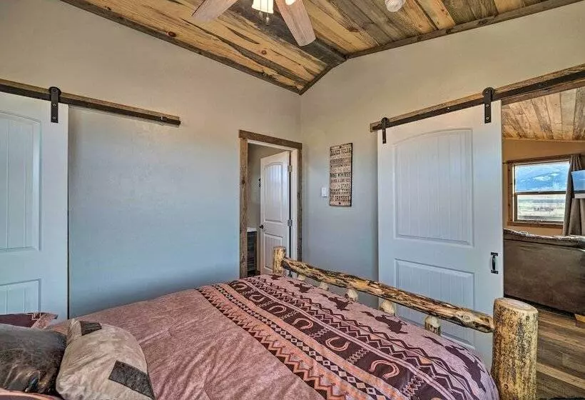 Couples Retreat 1 Hour Drive From Yellowstone Np!