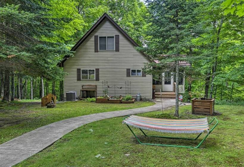 Cozy Cabin On 10 Acres, Walk To Chippewa River!