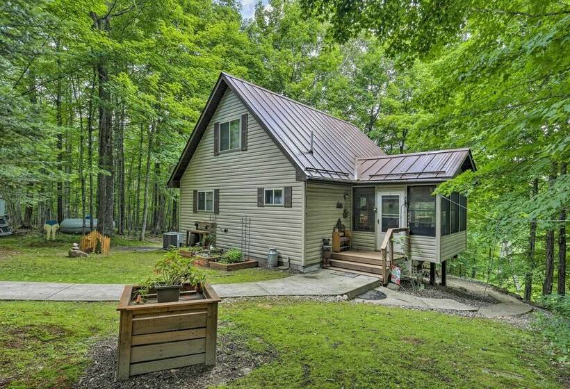 Cozy Cabin On 10 Acres, Walk To Chippewa River!