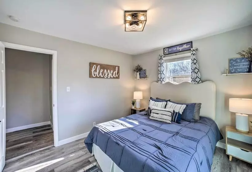 Cozy Hobart Retreat < 9 Mi To Lake Michigan!