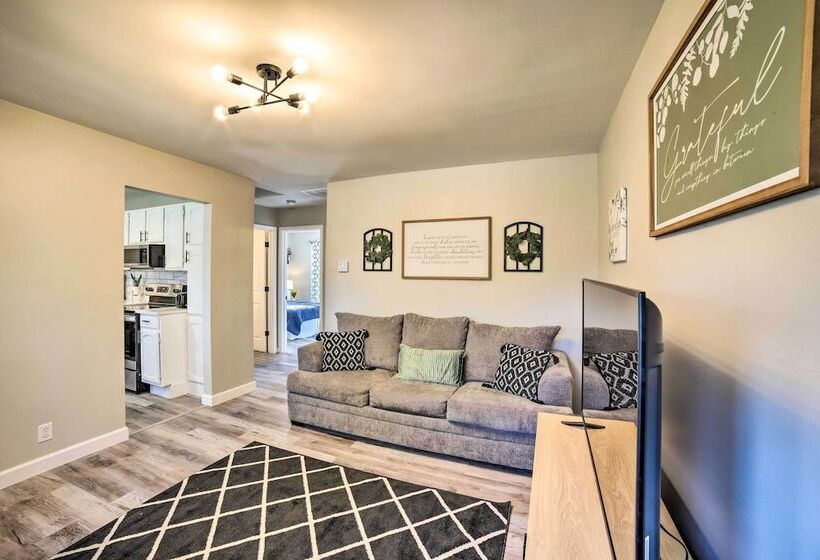 Cozy Hobart Retreat < 9 Mi To Lake Michigan!