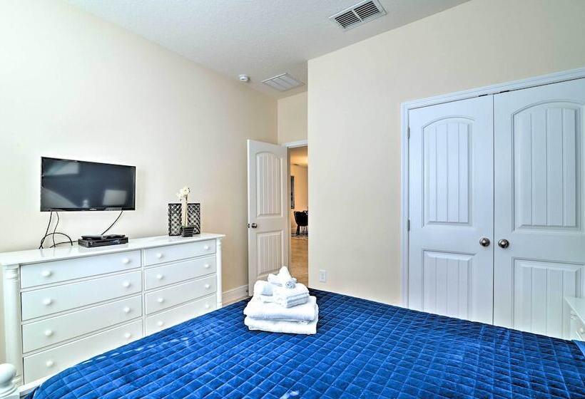 Game Room: Disney Themed Resort Home In Davenport!