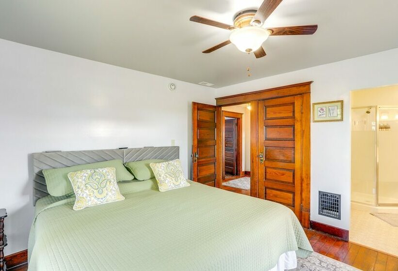 Bright Van Wert Home: 0.5 Mi To Golf Course!