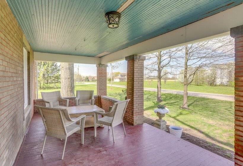 Bright Van Wert Home: 0.5 Mi To Golf Course!