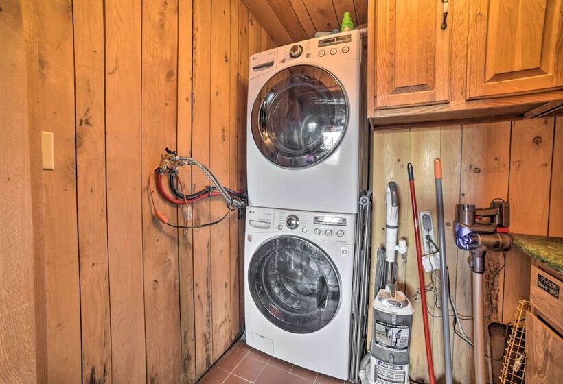 Full Private Home On 32 Acres W/ Stellar Views!