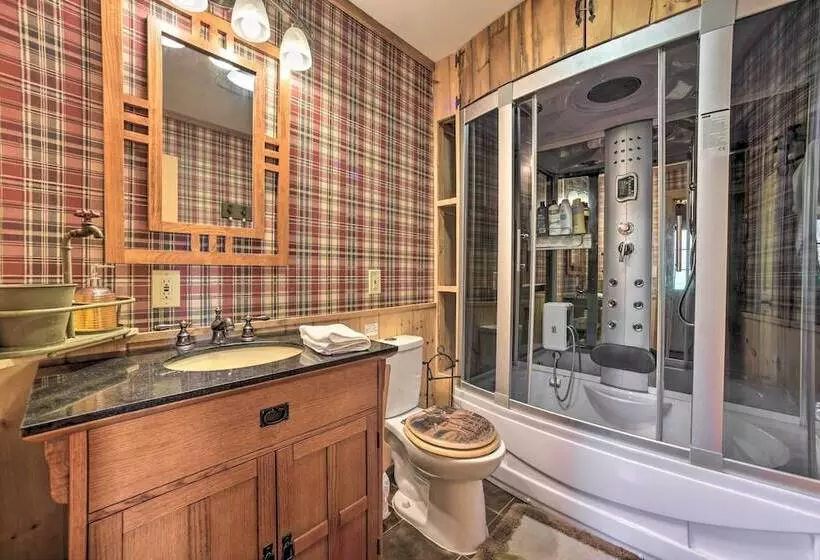 Full Private Home On 32 Acres W/ Stellar Views!