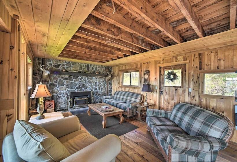 Full Private Home On 32 Acres W/ Stellar Views!