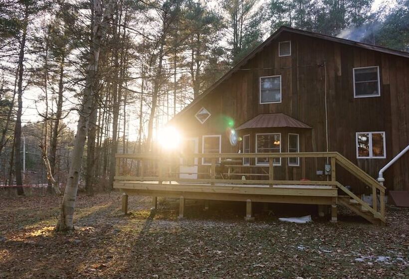 בית מלון כפרי Llama House Adk