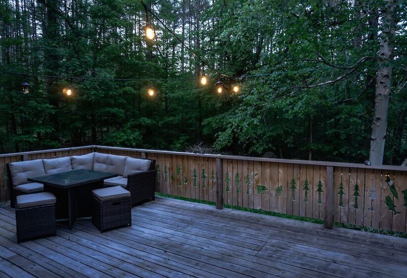 בית מלון כפרי Llama House Adk