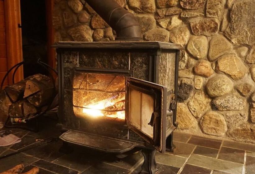 בית מלון כפרי Llama House Adk