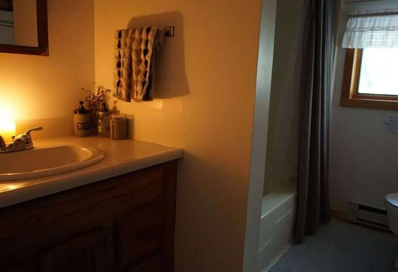 בית מלון כפרי Llama House Adk