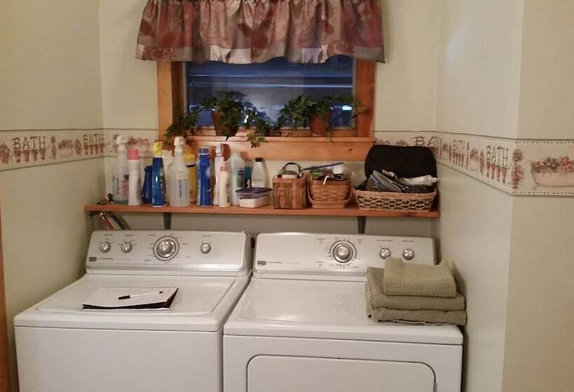 בית מלון כפרי Llama House Adk