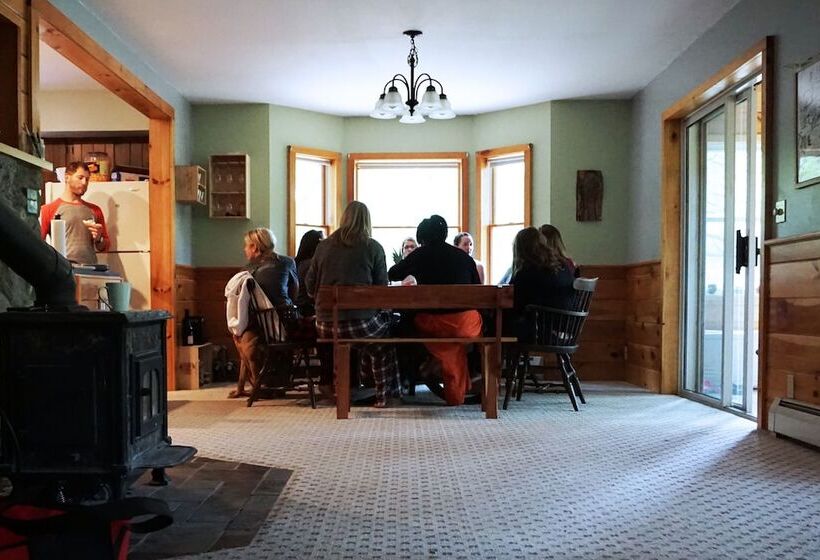 בית מלון כפרי Llama House Adk