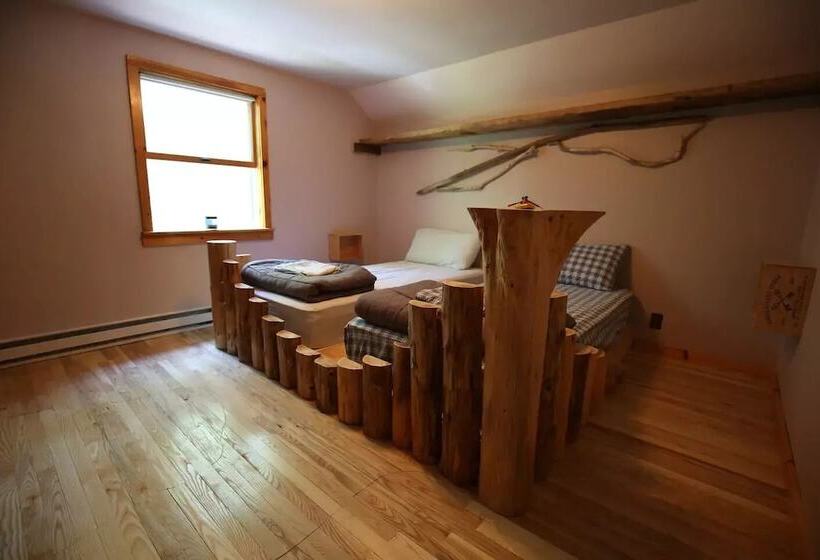 בית מלון כפרי Llama House Adk