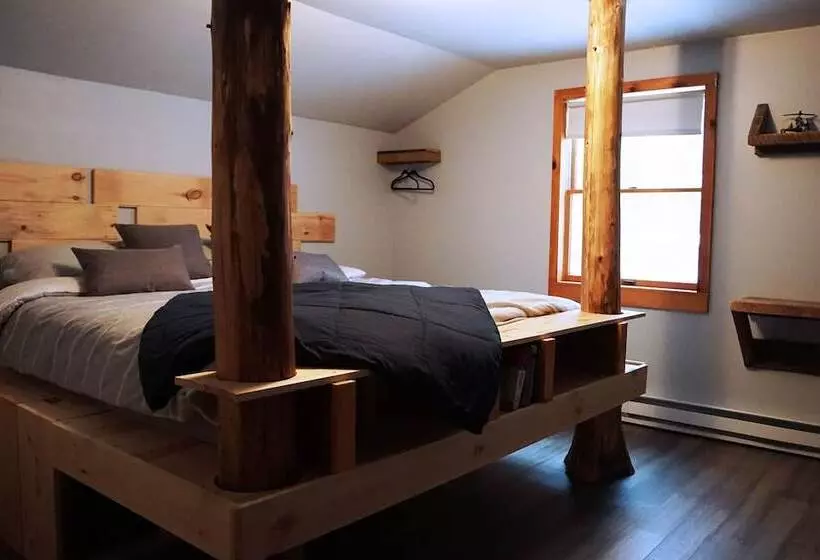 Hotelli Llama House Adk