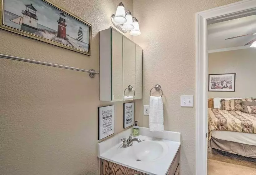 Lake Travis Home W/ Deck: Steps To 2 Story Dock!