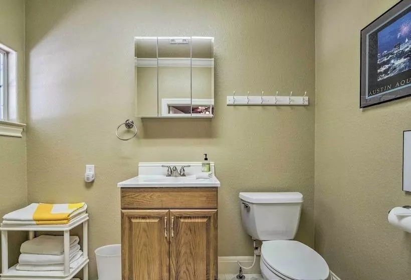 Lake Travis Home W/ Deck: Steps To 2 Story Dock!