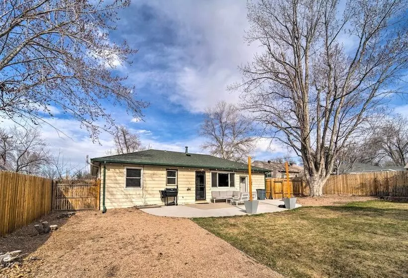 Modern Littleton Home W/ Yard: Pets Welcome!