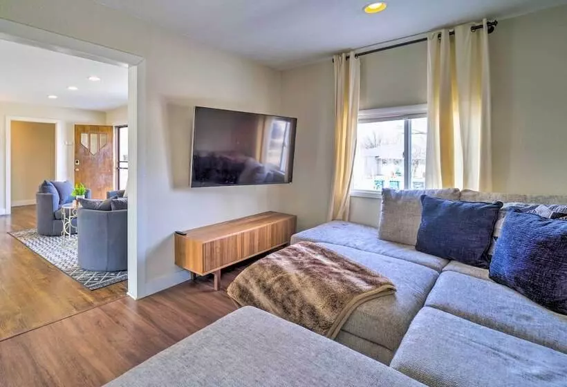 Modern Littleton Home W/ Yard: Pets Welcome!