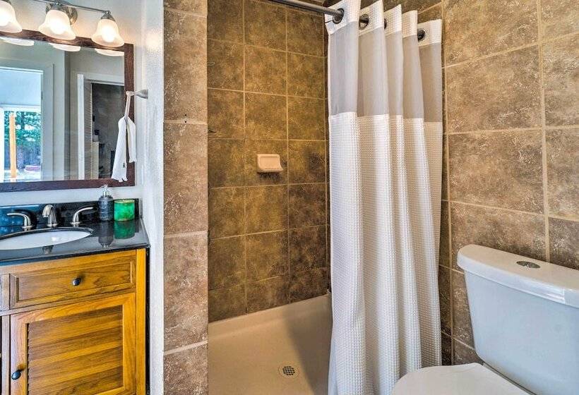 Modern Littleton Home W/ Yard: Pets Welcome!