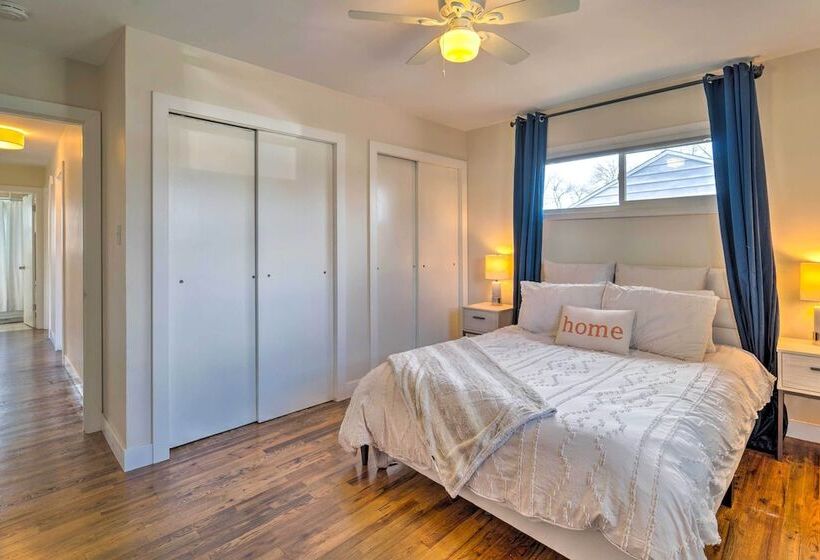 Modern Littleton Home W/ Yard: Pets Welcome!