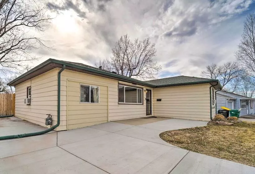 Modern Littleton Home W/ Yard: Pets Welcome!