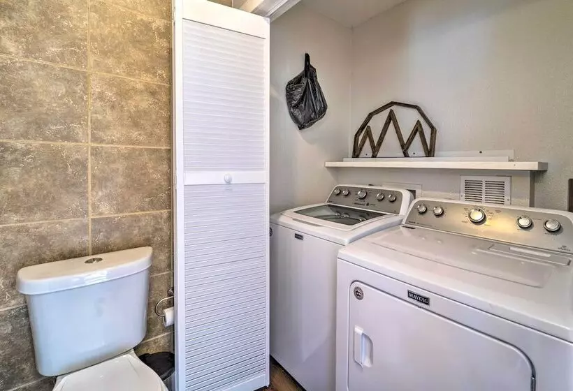 Modern Littleton Home W/ Yard: Pets Welcome!